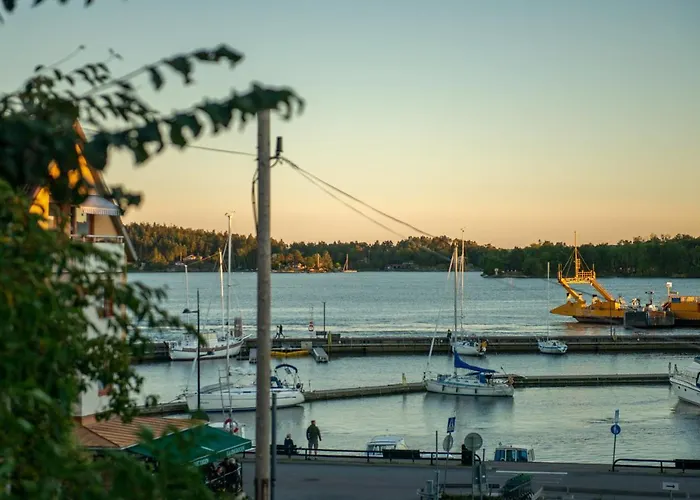 Vaxholm Seaview Cottage