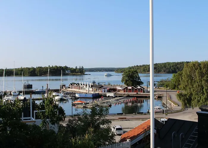 Vaxholm Seaview Cottage
